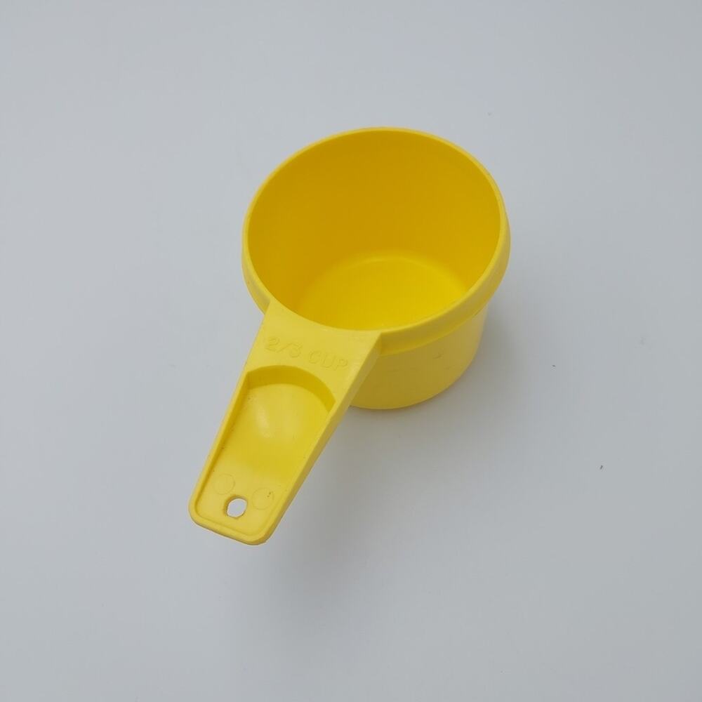 Tupperware Measuring 2/3 Cup‎ Replacement Yellow #763 Kitchen Gadget